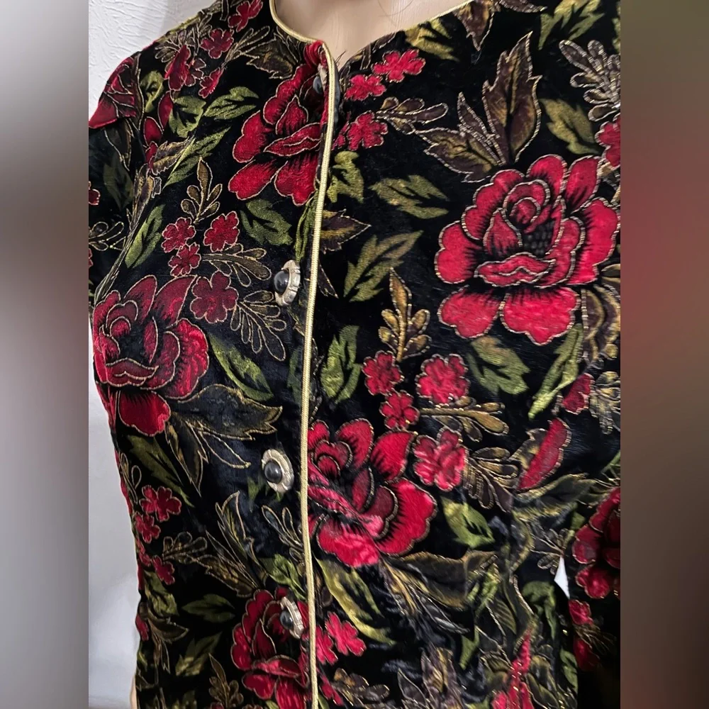 R&K Festive Velveteen Button-Up Jacket. Size 12. Evening. Dressy. Holiday.
